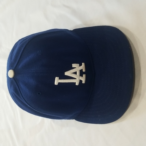 New Era Other - LA Dodger hat. Mens size 7 1/4 (57.7 cm)